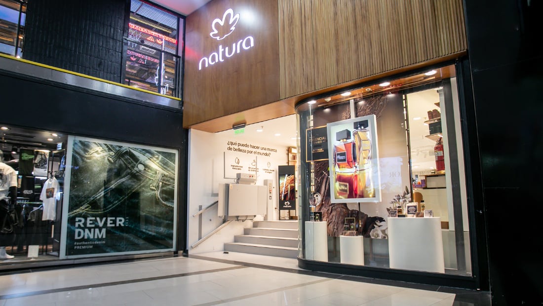 Natura uses Dex Manager to centralize the management of digital campaigns on video walls and screens in its stores.